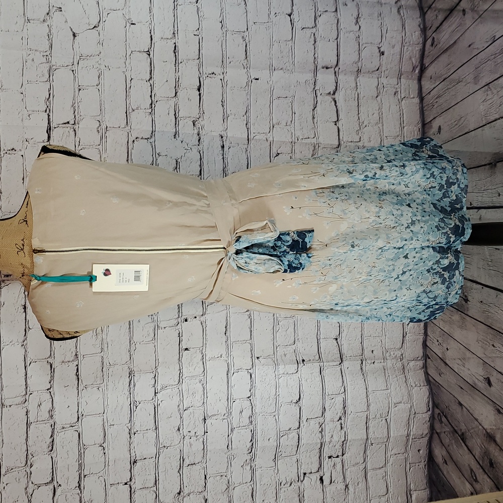 Yumi Cream and Blue Floral Dress Size 6/8 NWT - Picture 6 of 11